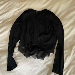 Lululemon pace setter long sleeve 6